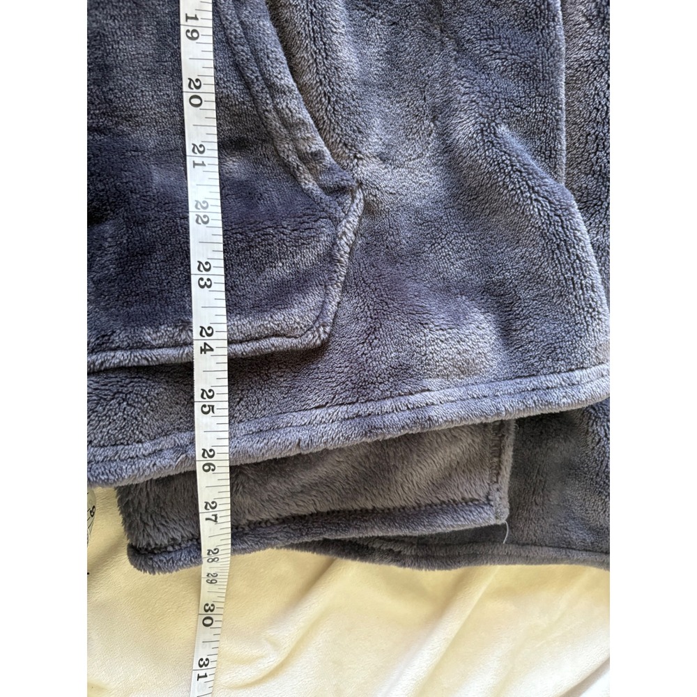 NWOT Champion Women's XL Gray Fleece Wearable Blanket Sweatshirt Snuggle Lounger - Picture 10 of 10